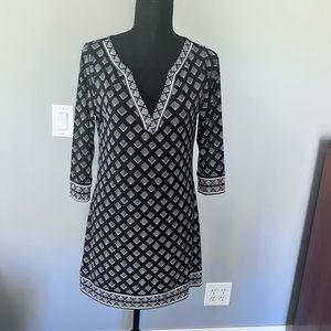 White House Black Market Black & White dress with 3/4 sleeves.  Super chic!